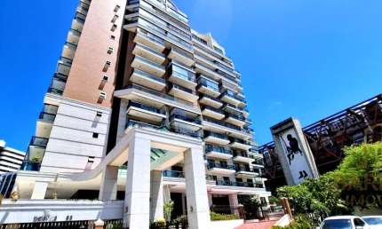 Cobertura Duplex de 2 Suítes em Armação - Salvador-BA: Luxo, Conforto e Vista Mar! Aproveite essa oportunidade única!