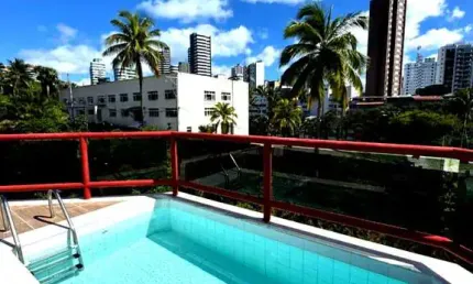Cobertura de Luxo à Venda em Ondina, Salvador-BA: 4 Suítes, Piscina Privativa e Vista Mar!