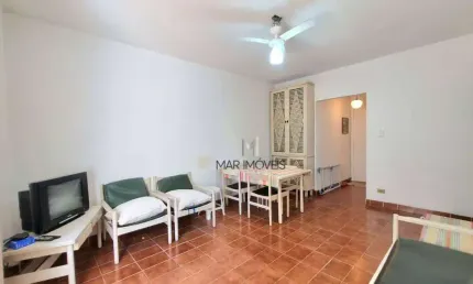 Apartamento em excelente localização a 150 metros da praia das pitangueiras no guarujá!