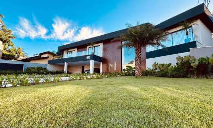 Casa à Venda no Condomínio Jardim Acapulco em Guarujá | Mar Imóveis Prime