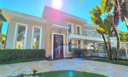 LINDA casa em condomínio de alto padrão na região da Praia de Pernambuco no Guarujá!