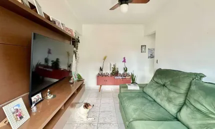 Apartamento à venda na Praia da Enseada/Mar Imóveis Prime.