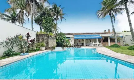 Casa à Venda no Jardim Acapulco em Guarujá - Mar Imóveis Prime