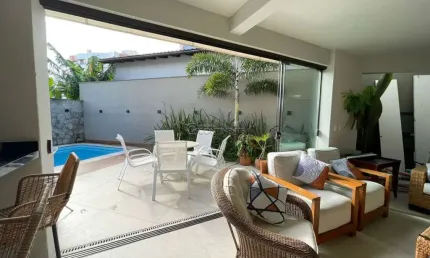 Casa com 4 quartos à venda na Rua Professora Emília Boos Schmidt, 149, Bom Abrigo, Florianópolis por R$ 2.650.000