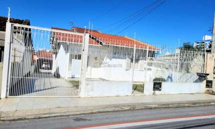 Casa com 5 quartos à venda na Rua Manoel Loureiro, 997, Barreiros, São José por R$ 900.000