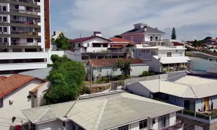 Terreno à venda na Rua José Dutra, 2668, Coqueiros, Florianópolis por R$ 600.000