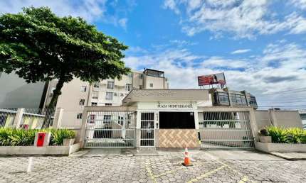 Apartamento com 1 quarto à venda na Rua Professora Sofia Quint de Souza, 644, Capoeiras, Florianópolis por R$ 250.000