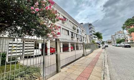 Apartamento com 3 quartos à venda na Rua Doutor Abel Capela, 41, Coqueiros, Florianópolis por R$ 530.000