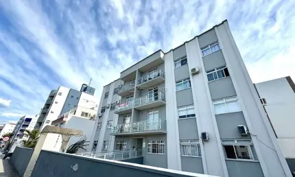 Apartamento com 3 quartos à venda na Rua Vereador Nagib Jabor, 333, Capoeiras, Florianópolis por R$ 600.000