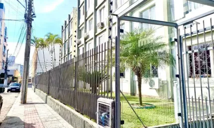 Apartamento com 3 quartos à venda na rua professora antonieta de barros, 732, estreito, florianópolis por r$ 450.000