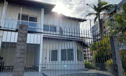 Casa com 4 quartos à venda na Rua Professora Emília Boos Schmidt, 1731, Bom Abrigo, Florianópolis por R$ 2.600.000