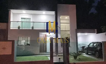 Lindo Sobrado Semi - Mobiliado para Venda no Bairro Fraron