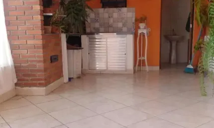 Casa para Venda em Itu, Vila Santa Terezinha, 2 dormitórios, 2 banheiros, 2 vagas