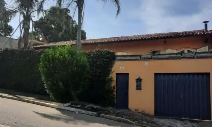 Casa para venda em itu, jardim faculdade, 3 dormitórios, 1 suíte, 3 banheiros, 2 vagas