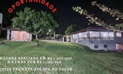 Chácara para Venda em Salto, Chácara Iracema, 2 dormitórios, 3 banheiros, 10 vagas