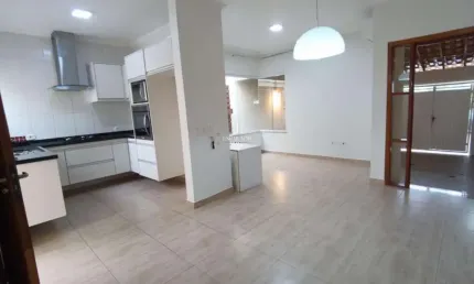 Casa para Venda em Salto, Jardim Panorama, 2 dormitórios, 1 suíte, 3 banheiros, 2 vagas