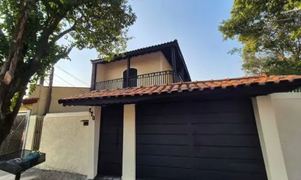 Casa para Locação em Indaiatuba, JARDIM ALICE, 3 dormitórios, 1 suíte, 3 banheiros, 6 vagas