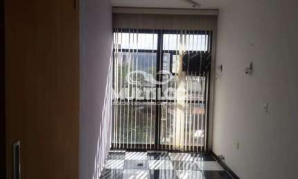 Sala Comercial para aluguel, no bairro Encruzilhada em Santos