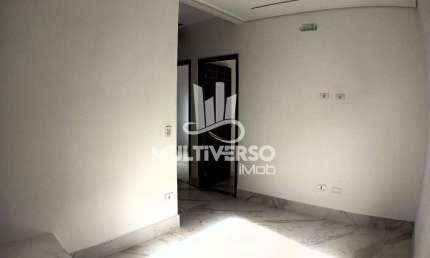 Casa de 2 dorm em Condomínio com Piscina e Área Gourmet no Maracanã