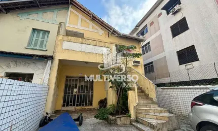 Sobrado à venda, 4 quartos no bairro José Menino em Santos