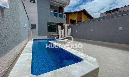 Sobrado com 3 dormitórios (3 suítes) 135 m² - Tupi - PG