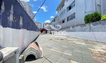 Terreno para aluguel, no bairro Campo Grande em Santos