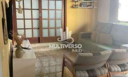 Apartamento com 3 quartos, sendo 1 suíte com dependência completa