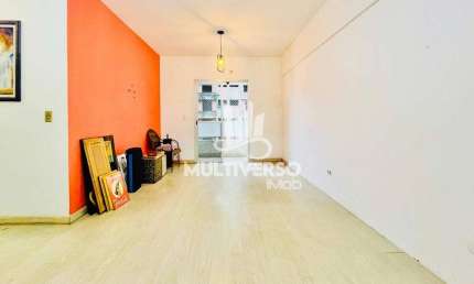Excelente apartamento 2 dormitórios com varanda vista livre e lazer no Marapé em Santos
