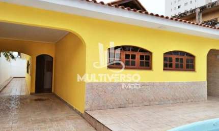Casa à venda, 4 quartos no bairro Flórida em Praia Grande