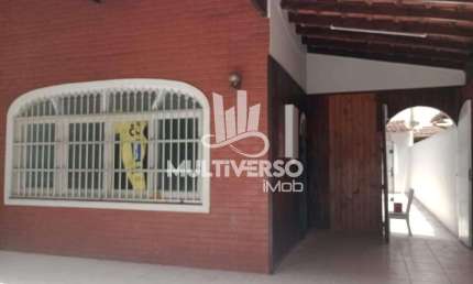 Casa à venda, 3 quartos no bairro Tupi em Praia Grande