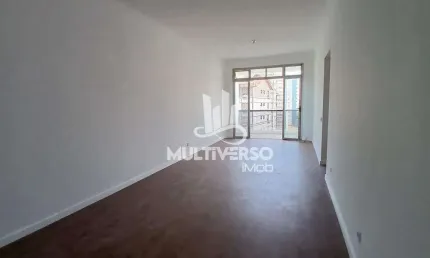 Apartamento 02 dormitórios com dependência de empregada completa no boqueirão em santos