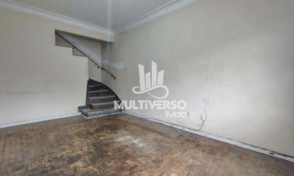 Sobrado 02 Dormitórios, Macuco , 98 m², sala ampla, 02 Banheiros, Quintal, R$393.000,00