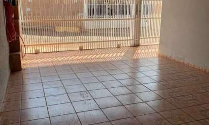 CASA em NÚCLEO HABITACIONAL MARY DOTA, (Bauru) - SP