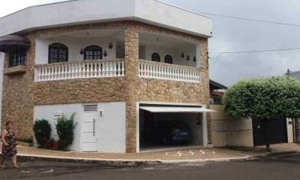 Casa com 4 quartos à venda no Jardim Solange, Bauru 