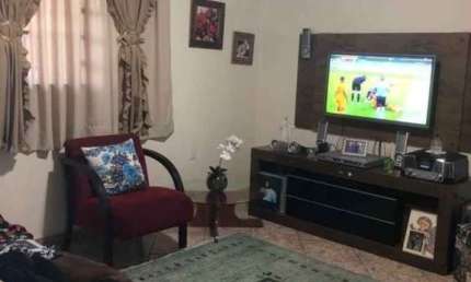 Casa com 3 quartos à venda no Jardim Vânia Maria, Bauru 
