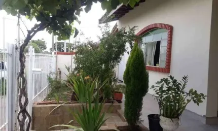 Casa com 3 quartos à venda na Vila Santista, Bauru 