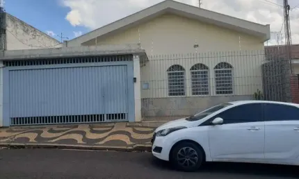 Casa com 3 quartos à venda no Jardim Brasil, Bauru 