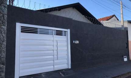 CASA REFORMADA NO JARDIM BELA VISTA COM EDICULA ! ! !