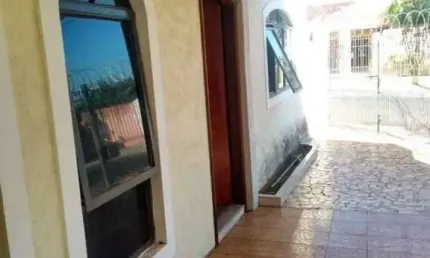 Casa com 3 quartos à venda na Vila Pacífico, Bauru 