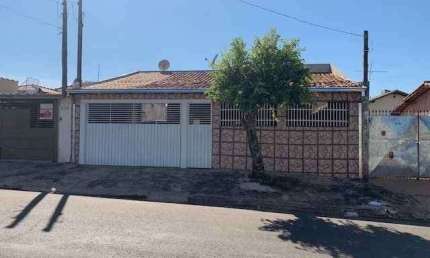 Casa com 3 quartos à venda no Parque Jaraguá, Bauru 