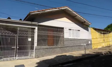 Casa com 3 quartos à venda na Vila Souto, Bauru 