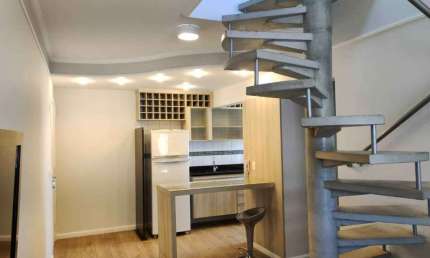 Excelente cobertura, duplex mobiliado com 2 dormitórios, próximo a USP Bauru