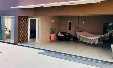 Casa com 3 quartos à venda na Vila Santista, Bauru 