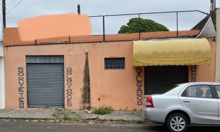 Prédio à venda na Vila Cardia, Bauru 
