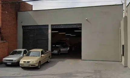 BARRACÃO PROXIMO AO ESTADIO ALFREDO DE CASTILHO ! !