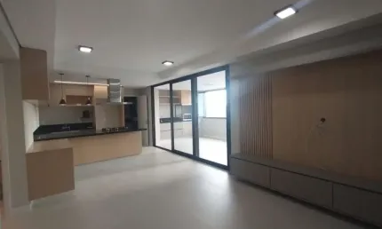 Lindo apartamento com varanda gourmet , completíssimo em armários, ar condicionado , muito bem localizado