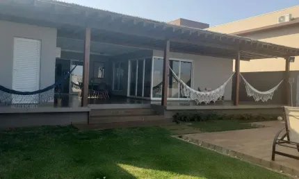 CASA EM CONDOMINÍO para venda com 265 m² e 3 quartos em Condomínio, Piratininga - SP