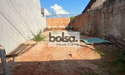 Terreno à venda no Jardim Silvestre, Bauru 