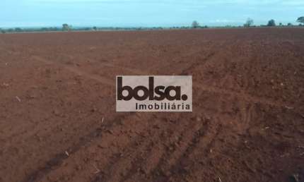 Fazenda à venda no Centro, Água Clara 