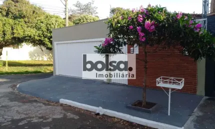 Casa para venda com 300 m² e 4 quartos em Vila Pacífico, Bauru - SP